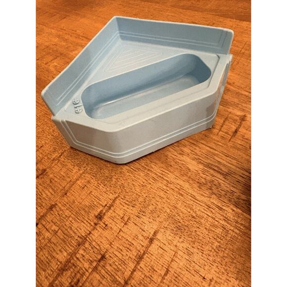 VTG Marx Doll House Furniture Blue Corner Tub Hamper Toilet Sink Chair - Picture 2 of 7